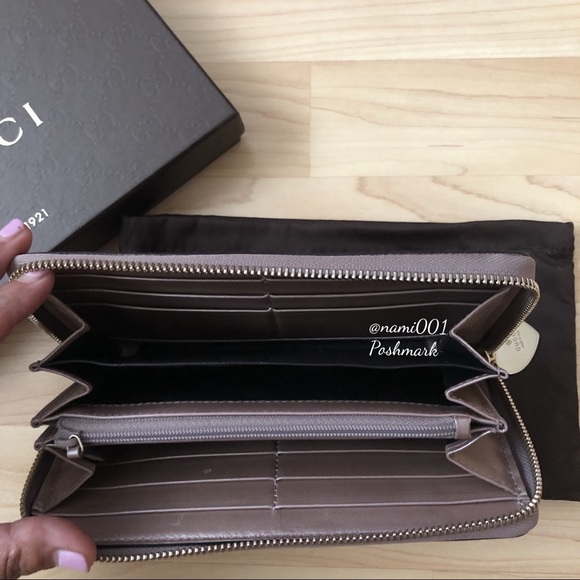 Gucci Zip Wallet EUC - Picture 3 of 8